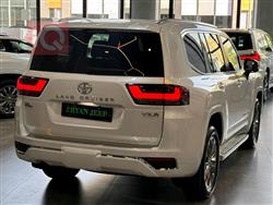 تۆیۆتا لاند کروزەر